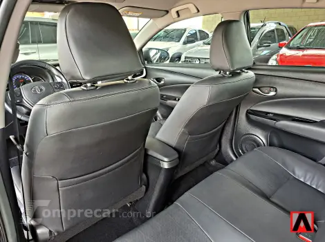 YARIS 1.5 16V Sedan XS Connect