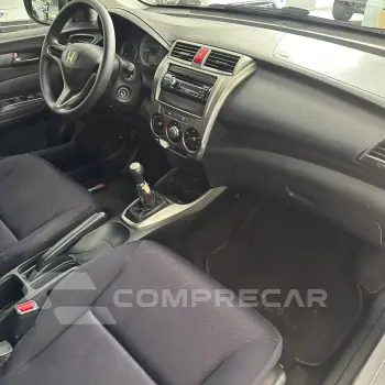 CITY Sedan DX 1.5 Flex 16V Mec.