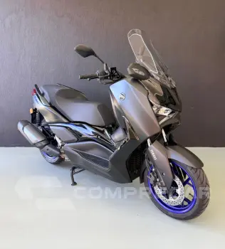 Xmax 300