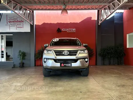 HILUX SW4 2.7 SRV 7 LUGARES 4X2 16V FLEX 4P AUTOMÁTICO