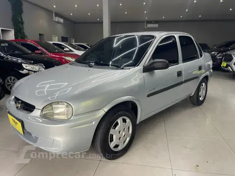 CHEVROLET CLASSIC 1.0 MPFI Life 8V 4 portas