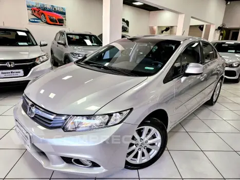 Honda Civic Sedan LXS 1.8/1.8 Flex 16V Aut. 4p 4 portas