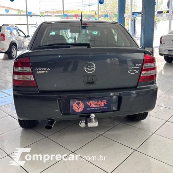ASTRA 2.0 MPFI Advantage 8V