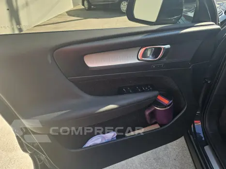 XC40 1.5 T5 RECHARGE MOMENTUM GEARTRONIC