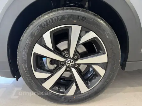 Nivus 1.0 4P FLEX 200 TSI HIGHLINE TURBO AUTOMÁTICO