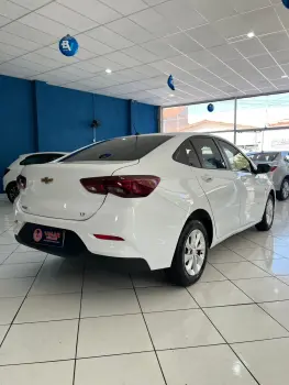 ONIX 1.0 Turbo Plus LT