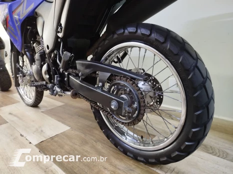 XTZ 250 LANDER