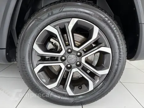 COMMANDER 1.3 T270 TURBO FLEX LIMITED AT6