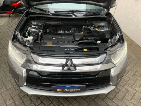 OUTLANDER 2.0 16V 160cv Aut.