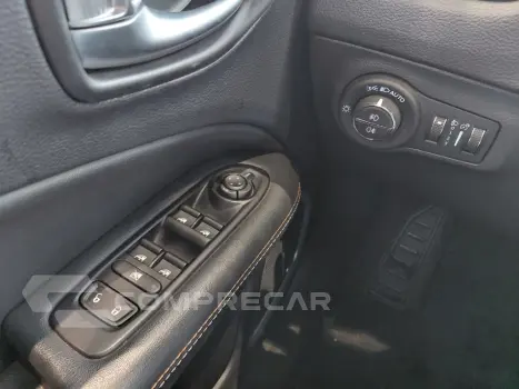 COMPASS 2.0 16V FLEX LONGITUDE AUTOMÁTICO