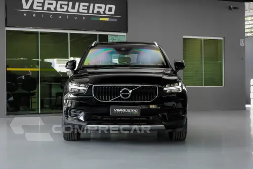 XC40 2.0 T5 Momentum AWD Geartronic