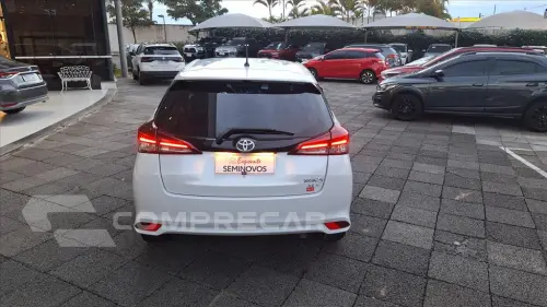 YARIS 1.5 16V FLEX XLS CONNECT MULTIDRIVE