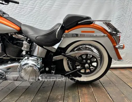HARLEY-DAVIDSON SOFTAIL DELUXE