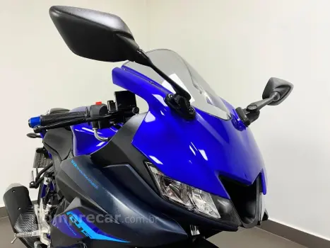 YAMAHA YZF R15 ABS