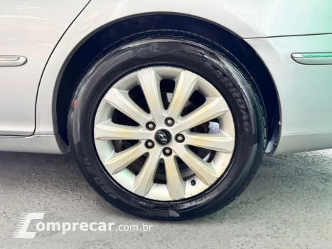 AZERA GLS 3.3 V6 24V 4p Aut.