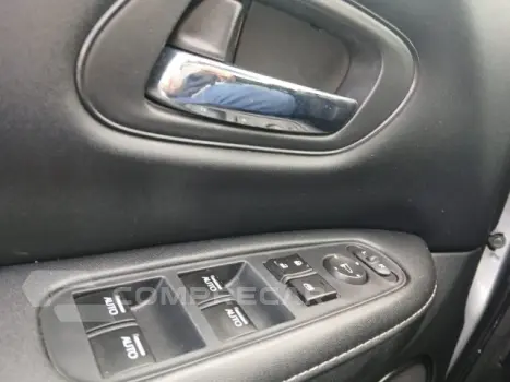 HR-V - 1.8 16V EX 4P AUTOMÁTICO