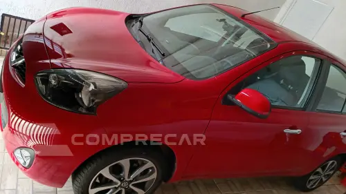 NISSAN MARCH 1.6 SL 16V 4 portas