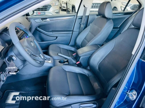 JETTA 2.0 COMFORTLINE 120CV FLEX 4P TIPTRONIC
