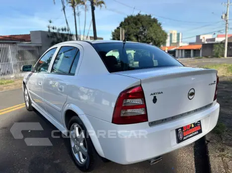 ASTRA 2.0 MPFI Advantage 8V