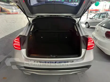 GLA 200 1.6 CGI Style 16V Turbo