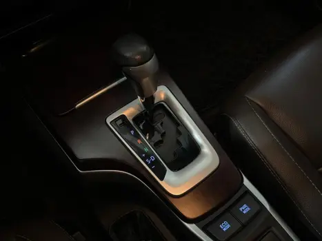 HILUX SW4 2.7 SRV 7 LUGARES 4X2 16V FLEX 4P AUTOMÁTICO