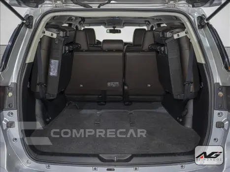 HILUX SW4 2.7 SRV 7 Lugares 4X2 16V