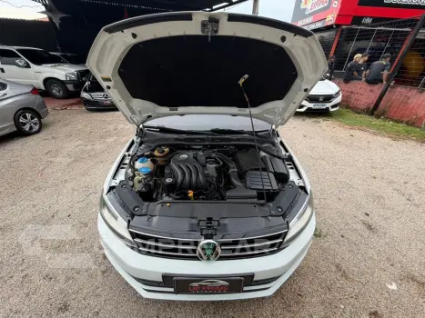 JETTA 2.0 COMFORTLINE FLEX 4P TIPTRONIC