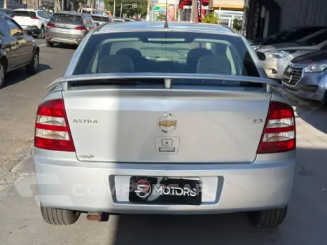ASTRA HATCH - 2.0 MPFI ADVANTAGE 8V 4P MANUAL