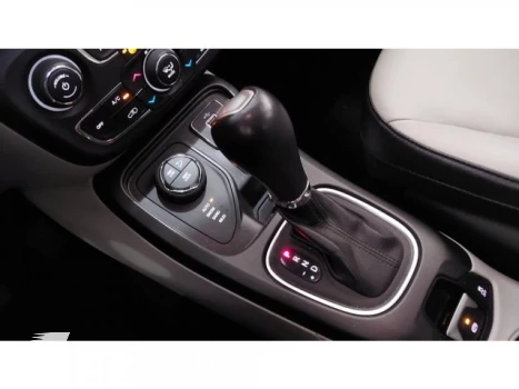 COMPASS - 2.0 16V LONGITUDE 4X4 AUTOMÁTICO