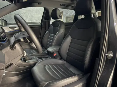 TAOS 1.4 250 TSI TOTAL FLEX HIGHLINE AUTOMÁTICO