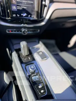 XC60 2.0 T8 Hybrid R-design AWD Geartronic
