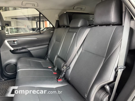 Hilux SW4 SRX 4x4 2.8 TDI 16V Dies. Aut.