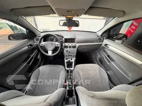VECTRA 2.0 MPFI Elegance 8V