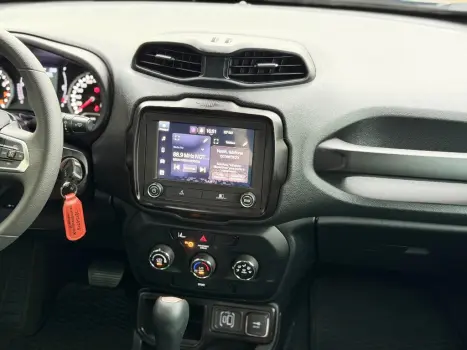 Renegade Sport T270 1.3 TB 4x2 Flex Aut.