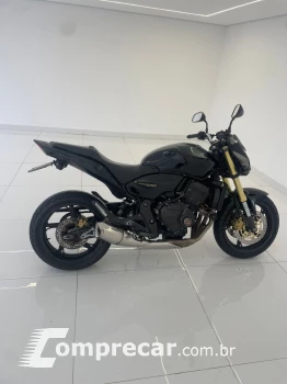 CB 600F - HORNET