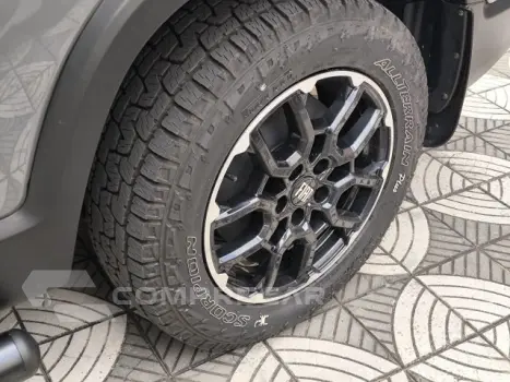 TORO - 2.0 16V TURBO ULTRA 4WD AT9