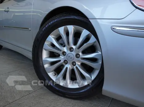 AZERA 3.3 MPFI GLS SEDAN V6 24V GASOLINA 4P AUTOMÁTICO