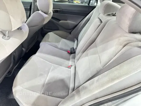 Civic 1.8 Lxs 16V Gasolina 4P Automático