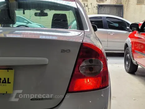 Focus Sedan 2.0 16V/2.0 16V Flex 4p Aut.