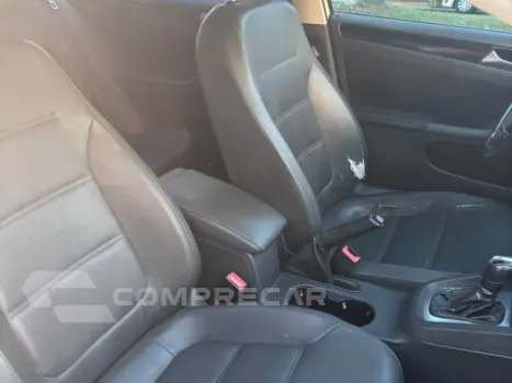 JETTA - 2.0 COMFORTLINE 4P TIPTRONIC
