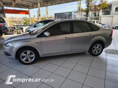 Focus Sedan 2.0 16V 4P GLX AUTOMÁTICO