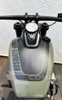 HARLEY-DAVIDSON SOFTAIL FAT BOB 114