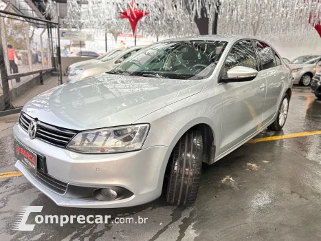 JETTA 2.0 TSI HIGHLINE 200CV GASOLINA 4P TIPTRONIC