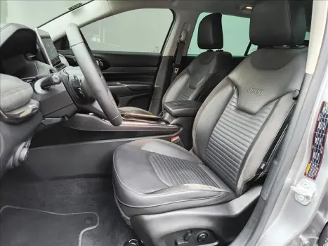 COMMANDER 1.3 T270 Turbo Limited