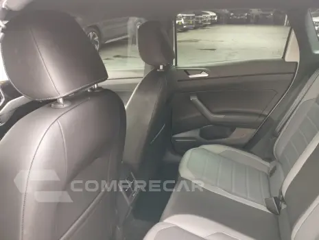 Nivus 1.0 4P FLEX 200 TSI HIGHLINE TURBO AUTOMÁTICO