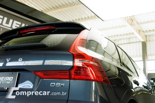 XC60 2.0 D5 Momentum AWD Geartronic
