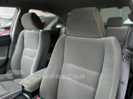 CIVIC 1.8 LXL 16V FLEX 4P MANUAL