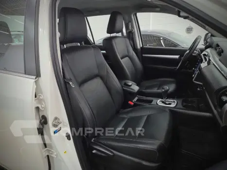 HILUX 2.8 D-4D TURBO DIESEL CD SRX 4X4 AUTOMÁTICO