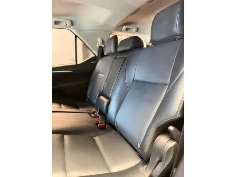 HILUX SW4 2.8 D-4D TURBO DIESEL SRX 7L 4X4 AUTOMÁTICO