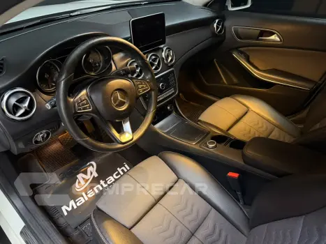 GLA 200 1.6 CGI FLEX STYLE 7G-DCT